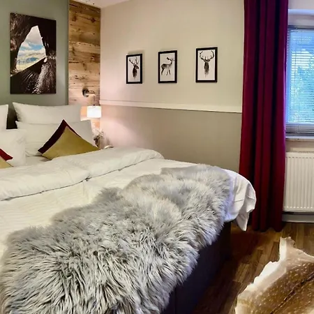 Luxurioeses, Renoviertes Haus Mit Garten, Gratis Wlan, Hund Willkommen